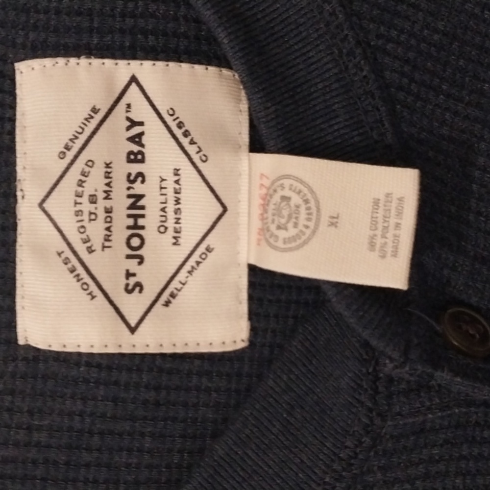 MEN'S ST JOHN'S BAY BLUISH-GREY HENLEY 2 BUTTON SWEATER, SZ XL